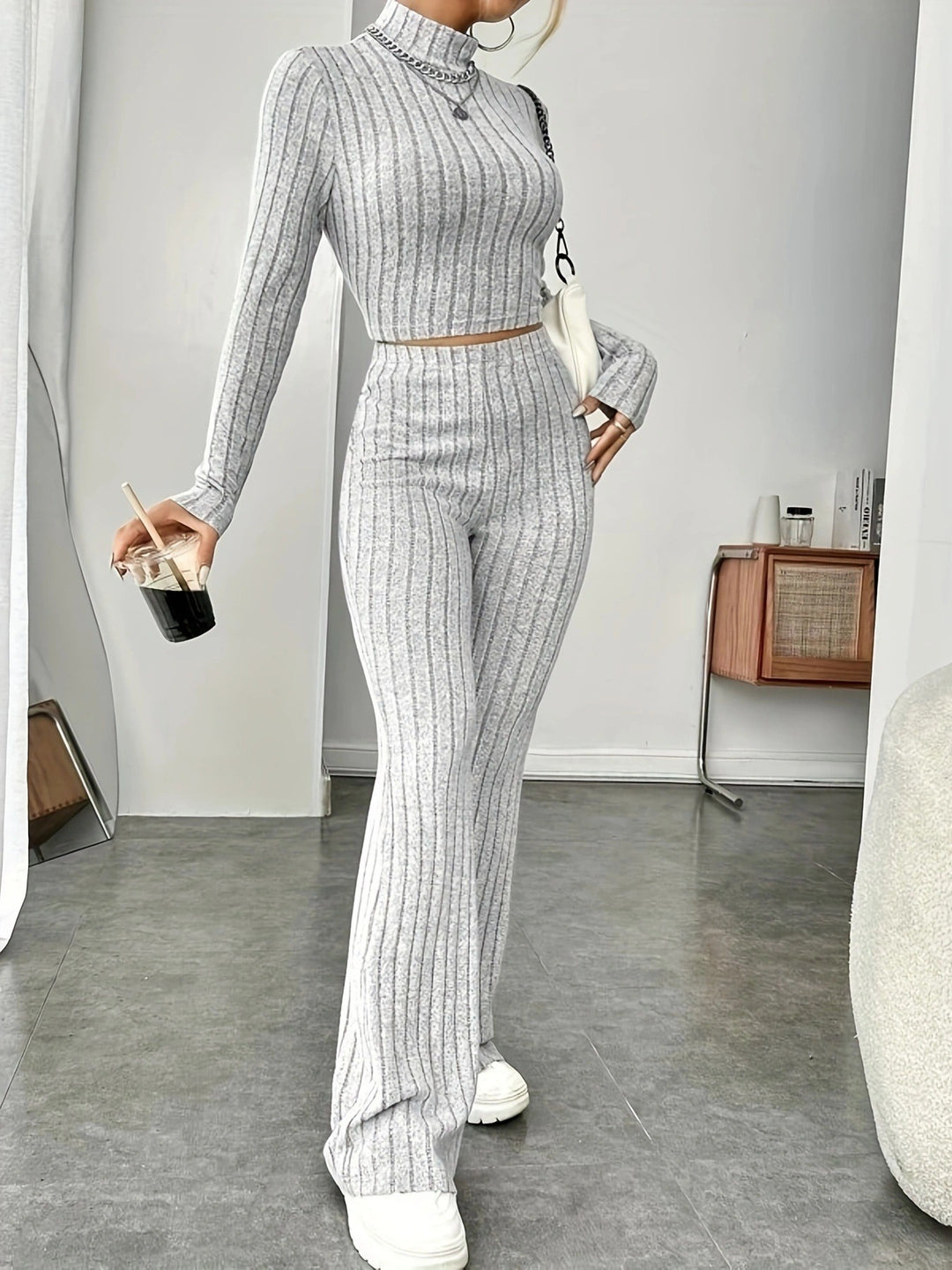 Dame sæt bestående af crop-top og brede palazzo bukser Stilla