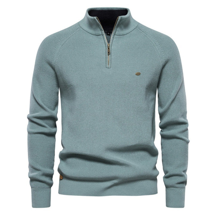 Herre ståkravepullover med elegant struktur og praktisk halvlynlås Stilla