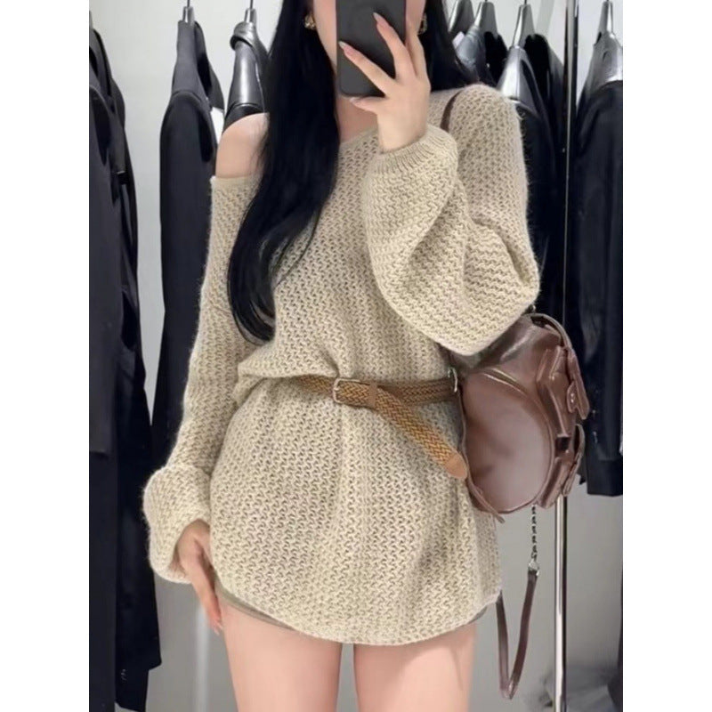 Kvinders striktrøje med off-shoulder design og løs pasform Stilla
