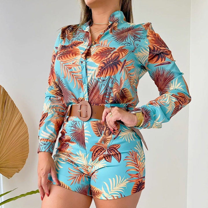 Dame Legende Bluse- og Shorts-sæt med blomstret design og talje bælte Stilla