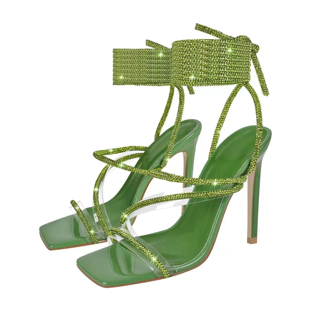Femme High-Gloss Strappy Stiletto Sandaler med strass accenter Stilla