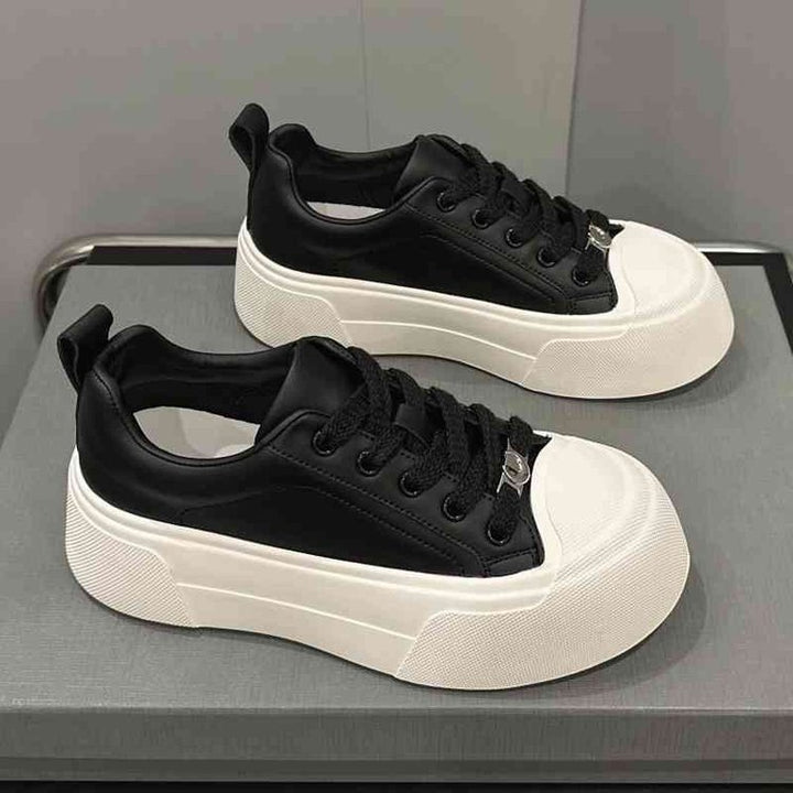 Dame mode sneakers med tyk plateau og høj kvalitet overfladestruktur Stilla