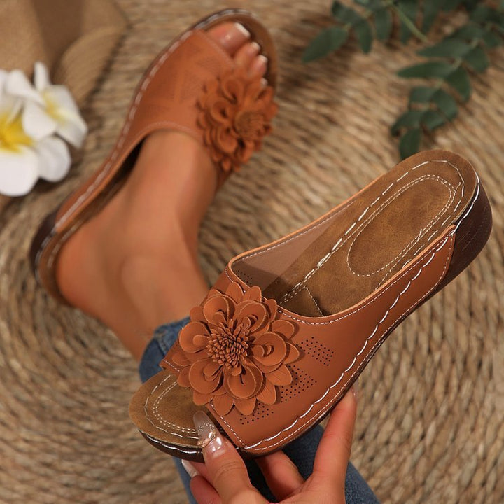 Dame Sandaler med modigt blomsterdesign og ergonomisk fodseng Stilla
