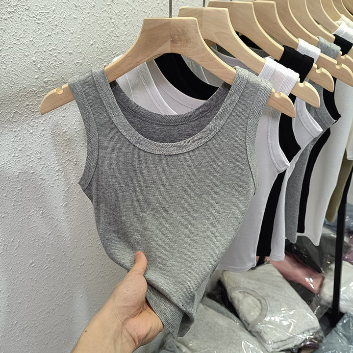 Femme Ripp bomulds tanktop med klassisk rund halsudskæring Stilla