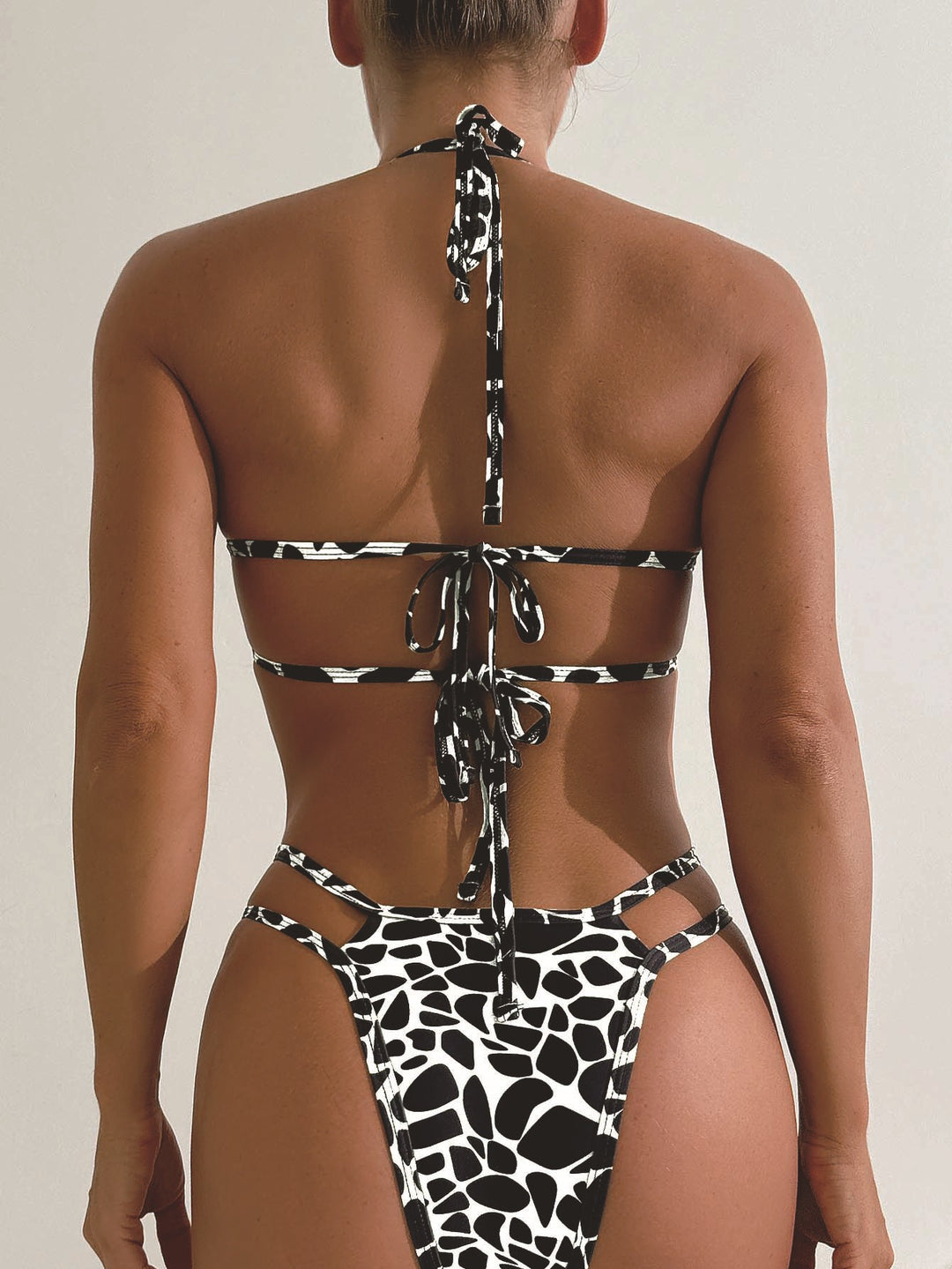 Dame Cut-Out Triangle Bikini Sæt Stilla