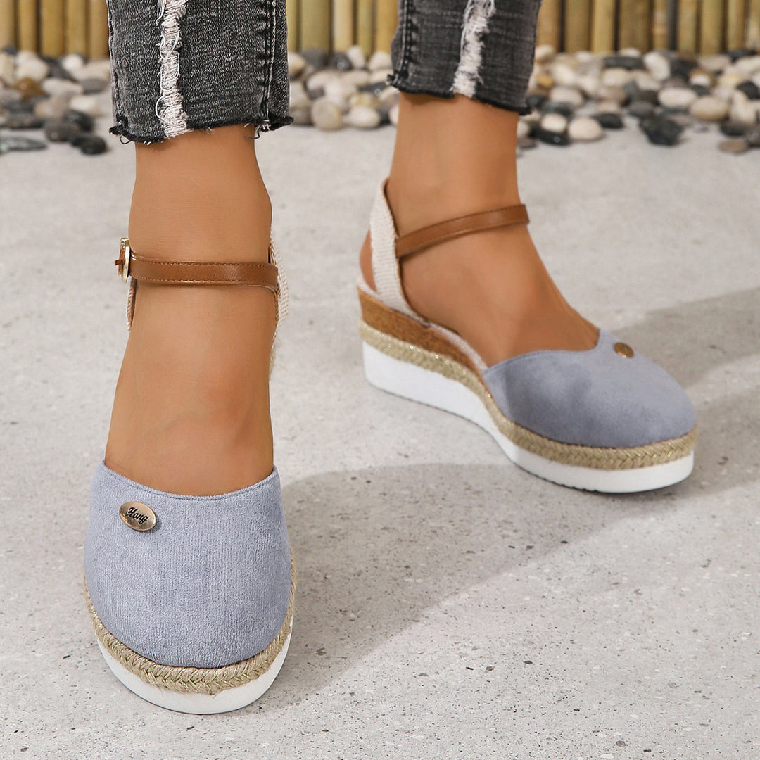 Dame Wedge-sandaler med flettet remdesign og komfortabelt fodseng Stilla
