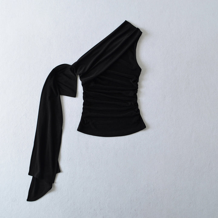 Dame asymmetrisk flæse top med elegant drapering detaljer Stilla
