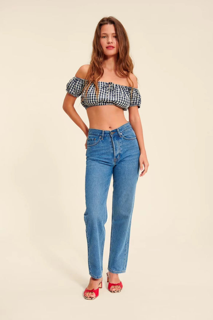 Dame Off-Shoulder Crop-Top med ternet design og flæsedetaljer Stilla