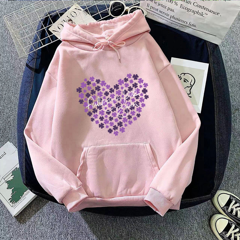 Kvinders hoodie med blomsterhjerte design Skovae