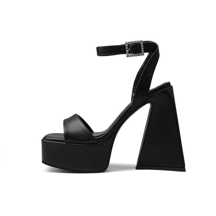 Femme Chunky Platform Højhælede Sandaler med justerbar ankelrem og skulpturelt design Stilla