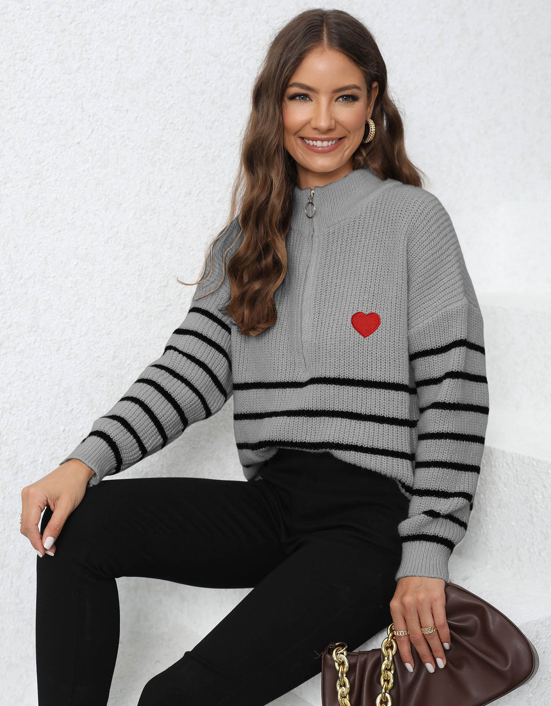 Dame sweatshirt med halv lynlås og hjertemotiv i stribemønster Stilla