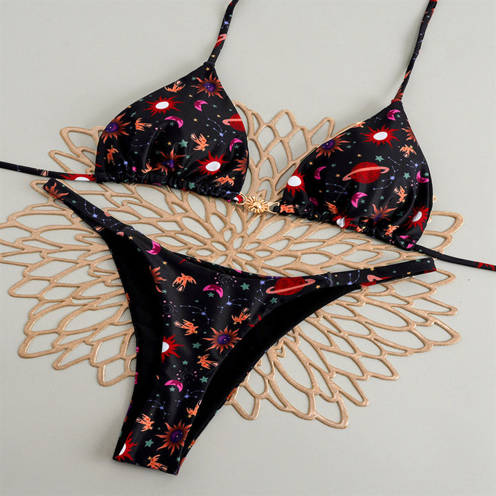 Dame Triangel-Bikini med blomsterdesign og elegant guldspænde Skovae