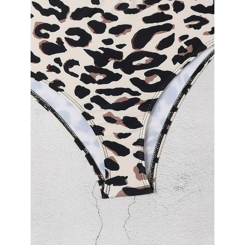 Dame bikini-sæt med moderigtig cropped top og højt skåret underdel Skovae