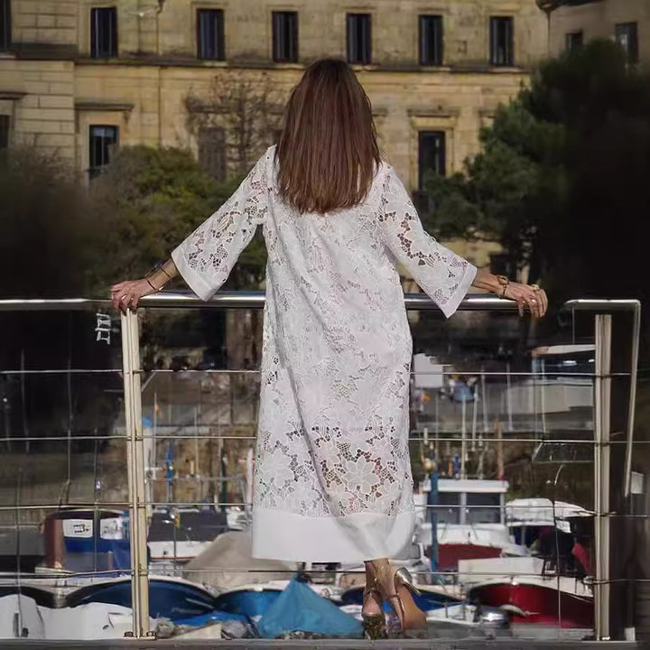 Dame spidskjole i boho-stil med fine detaljer Stilla