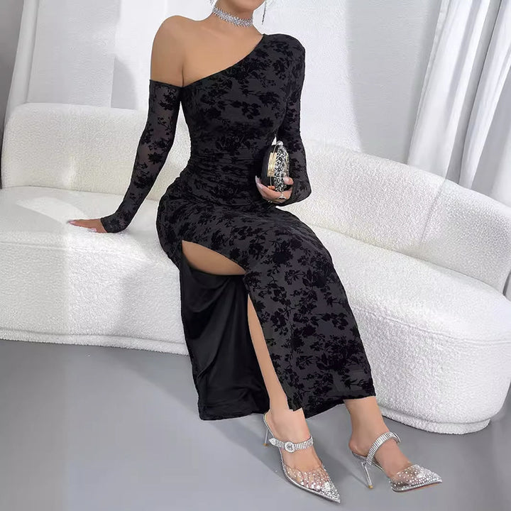 Dame Elegant maxikjole med asymmetrisk snit og blomsterprint Stilla