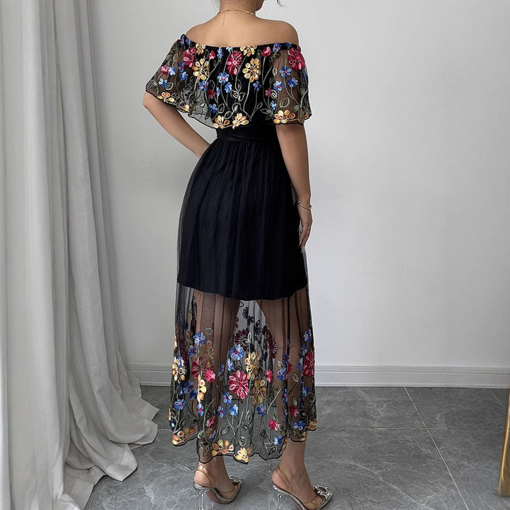 Dame Off-Shoulder Maxi-Kjole med blomsterbroderier og gennemsigtig overkjole Stilla