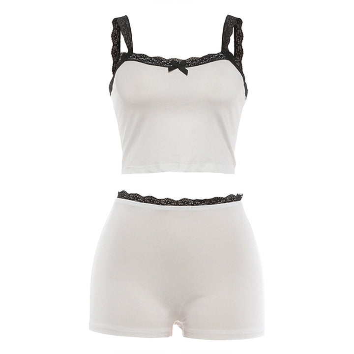 Dame sæt bestående af spids-top og shorts Skovae