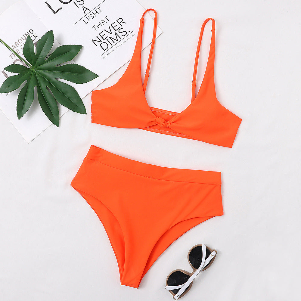 Dame bikini sæt med justerbare stropper og elegant knude detaljer Stilla
