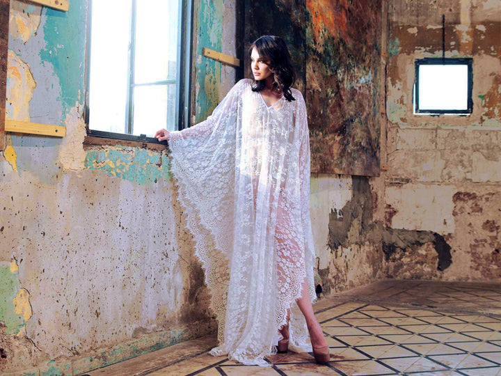Dame Elegant Spids-Kimono med glitrende dekorationer Stilla