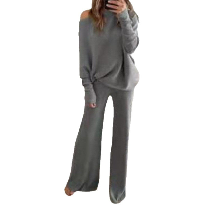 Dame strikdragt med afslappet pasform og off-shoulder design Stilla