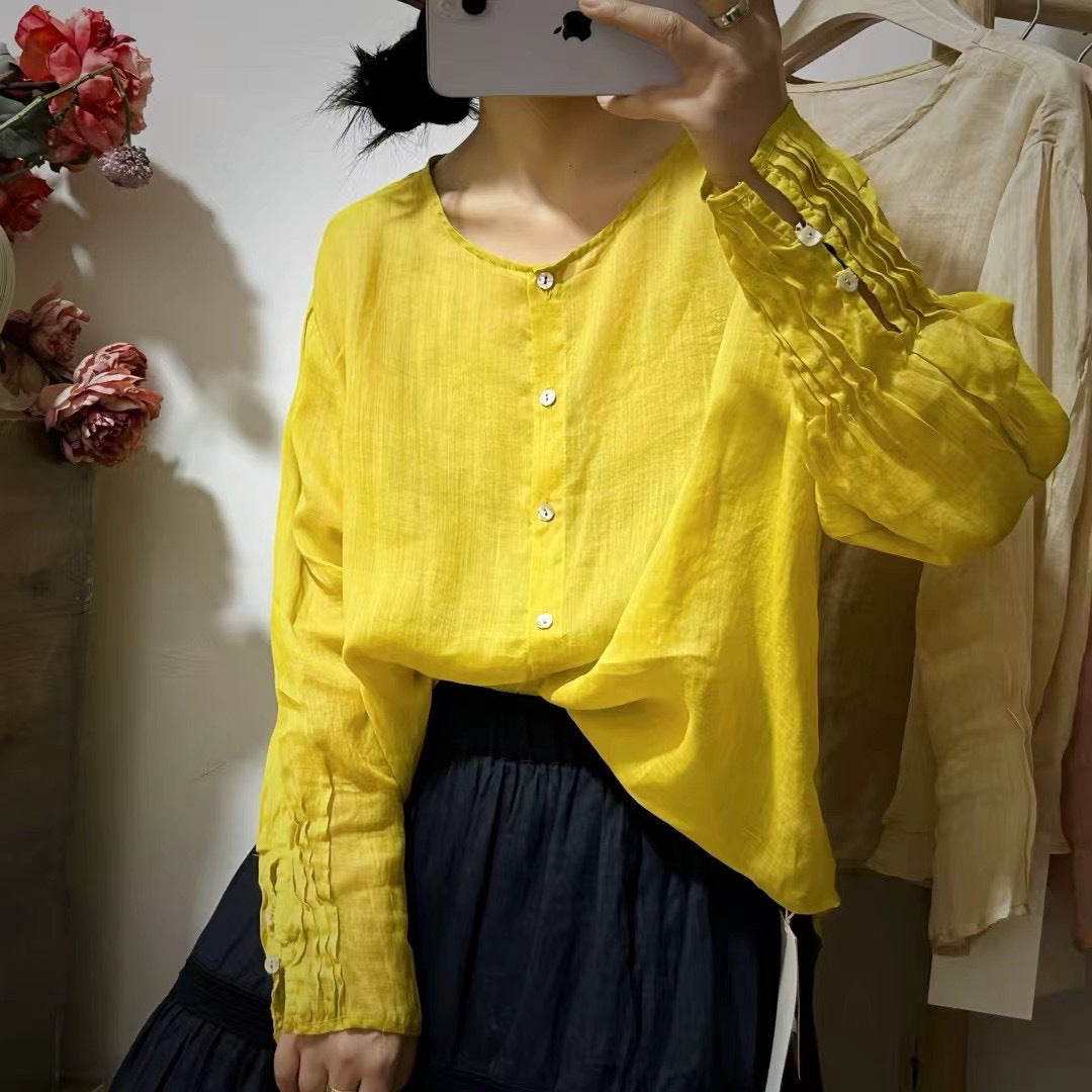 Dame Relaxed Fit Button-Up Bluse med foldede ærmer Stilla