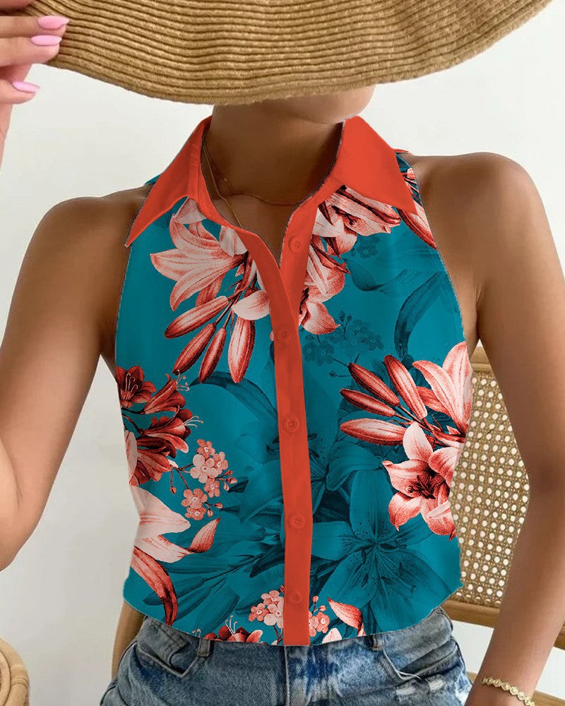 Damebluse med blomsterdesign og krageløs knapstolpe Stilla