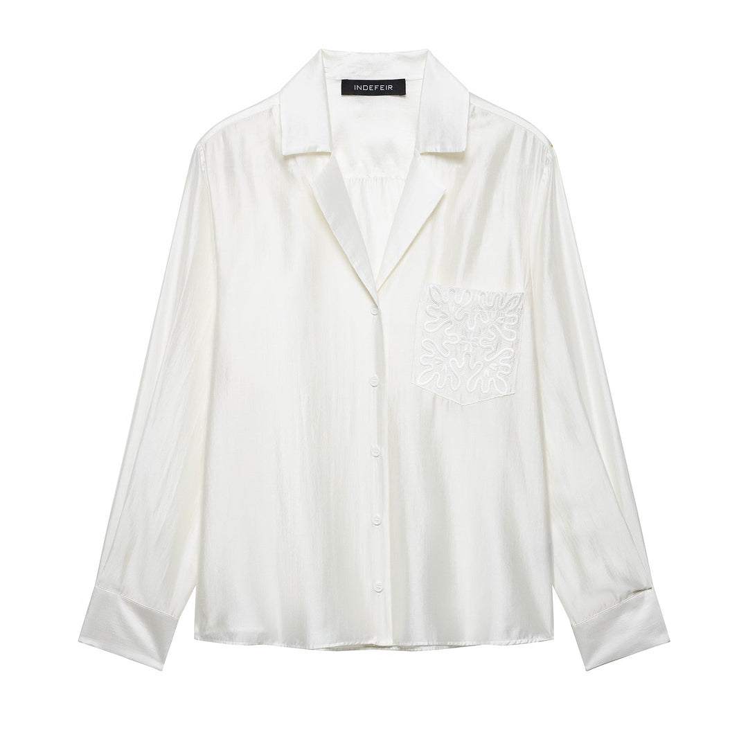 Femme Elegante Satin Knap-Op Shirt Stilla