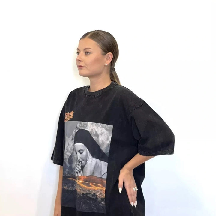 Dame T-shirt med kreativ fotoprint og oversized pasform Stilla
