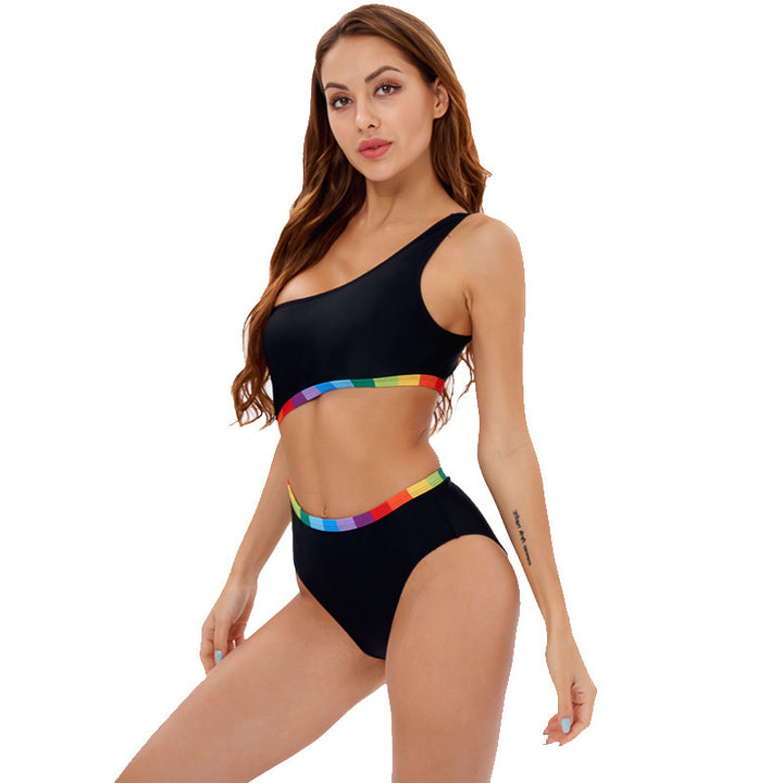 Dame Ensidet Triangel-Bikini med farverigt accentbånd Skovae