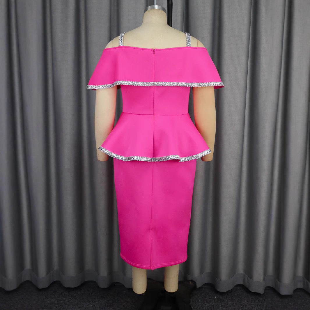 Dame elegant Peplum-kjole med off-shoulder design og glimmerdetaljer Skovae