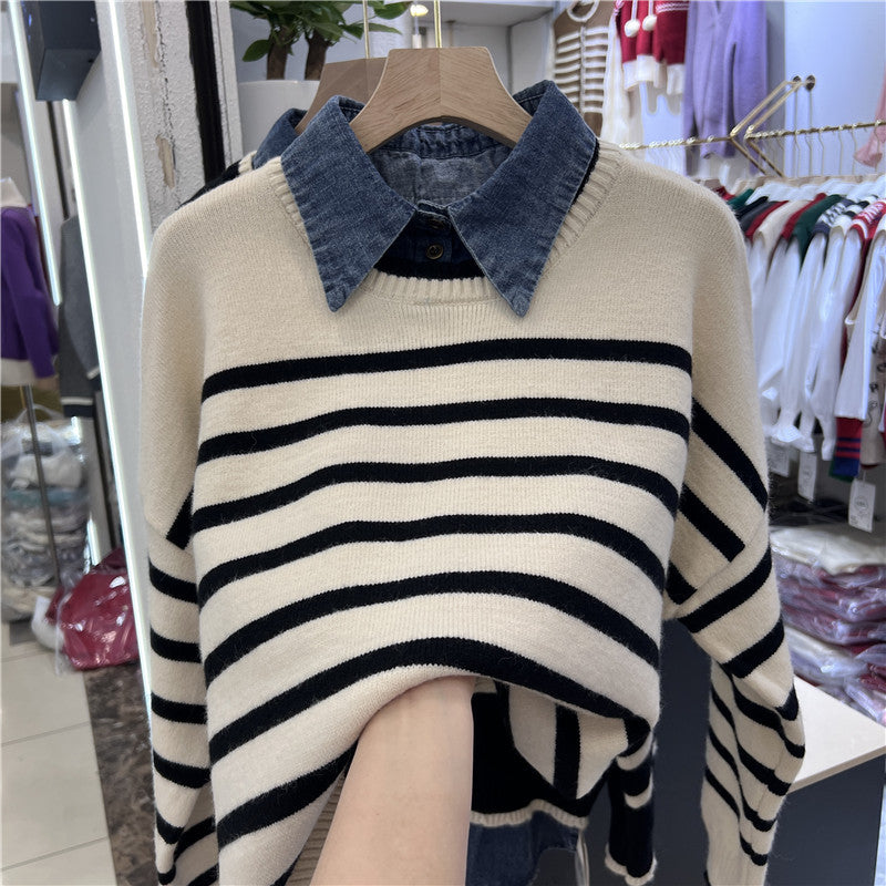 Femme Stribet Striktrøje med Denim-Krave Stilla