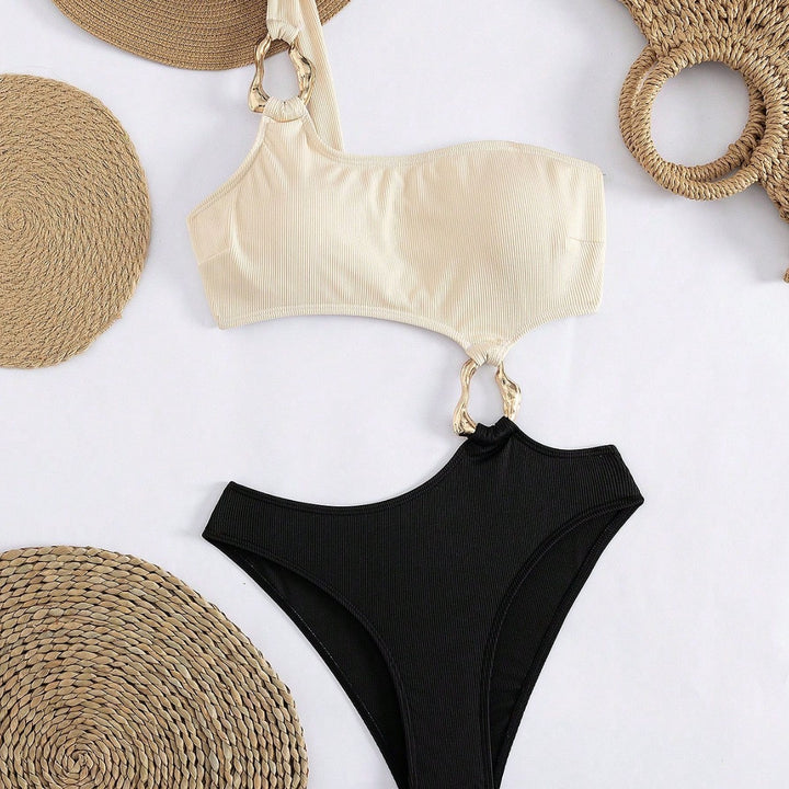 Dame En-sidet bikini med moderigtigt ringdetalje Skovae