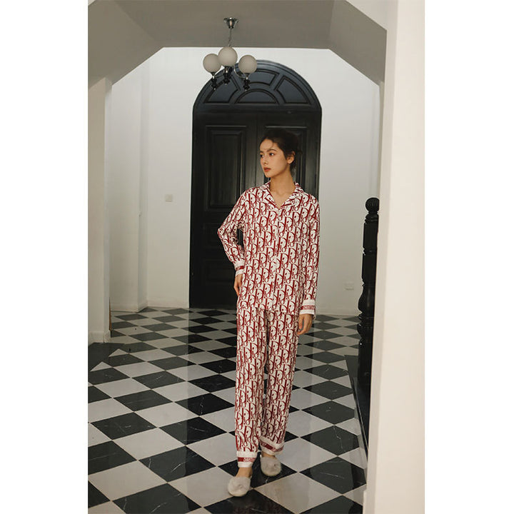 Dame Satin Pyjamasbluse med moderne grafisk mønster Stilla