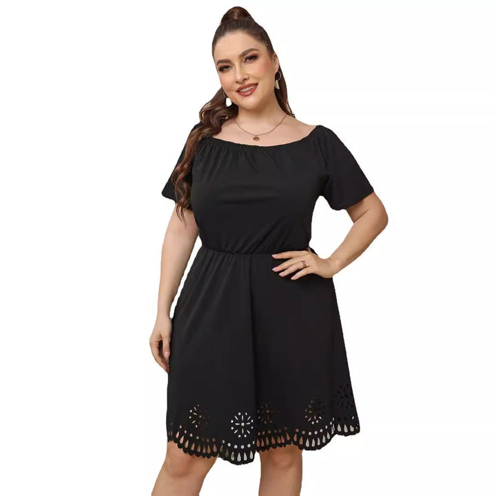 Dame Off-Shoulder Kjole med detaljeret hulmønster Stilla