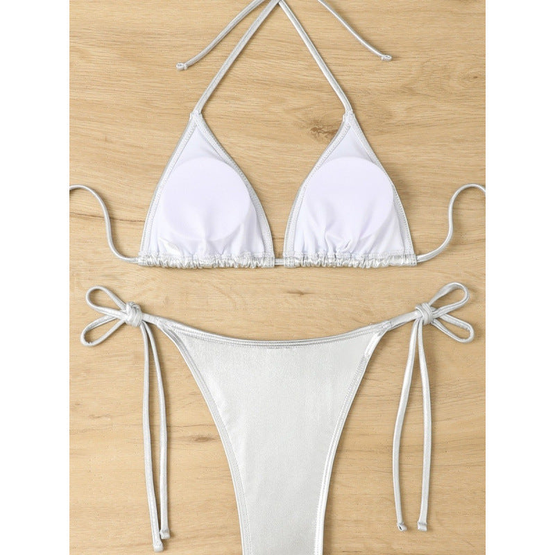 Dame Triangel-Bikini med blankt materiale og justerbare stropper Skovae