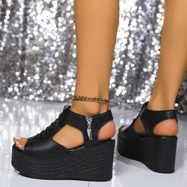 Dame Wedge-sandaler med moderne cut-out-design og eksklusiv snørelukning Stilla
