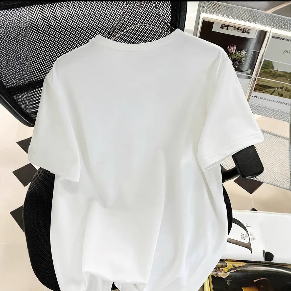 Dame T-shirt med afslappet Brooklyn tryk og minimalistisk pasform Stilla
