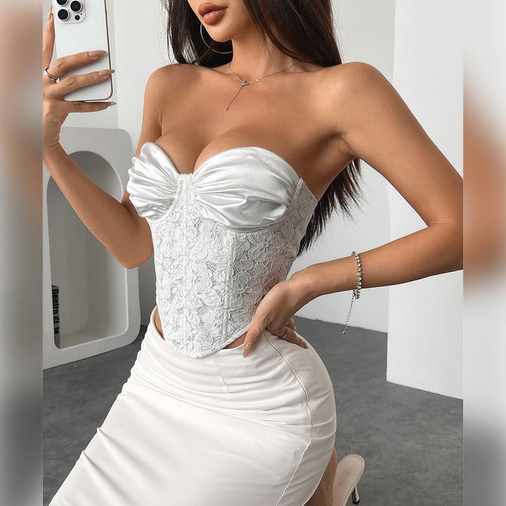 Dame Korset-Top med elegant satin-overflade og blondereinsats Stilla