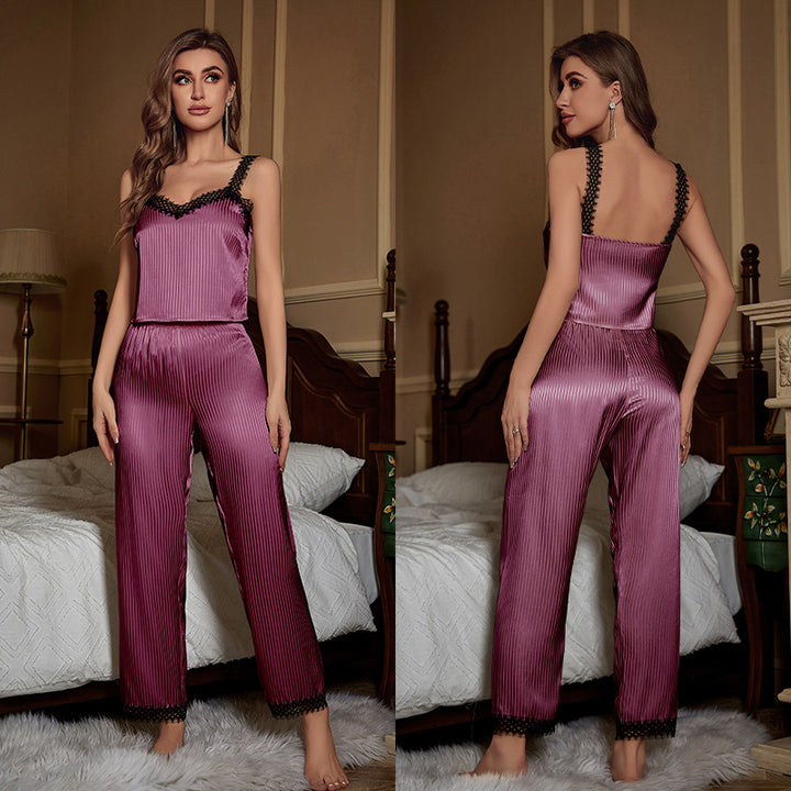 Dame Satin Pyjamasæt med delikate flæse detaljer Stilla