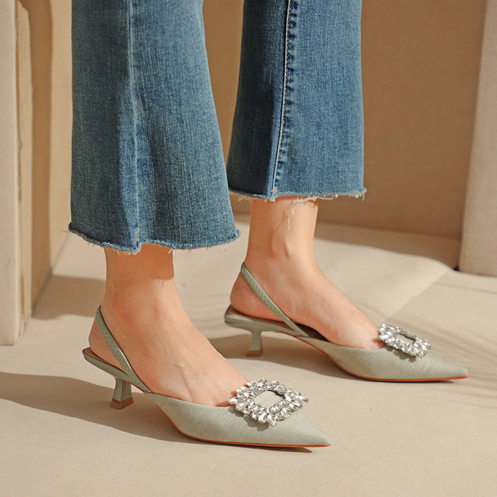 Femme Elegante Slingback-hæle med dekorativt blomsterdetalje Stilla