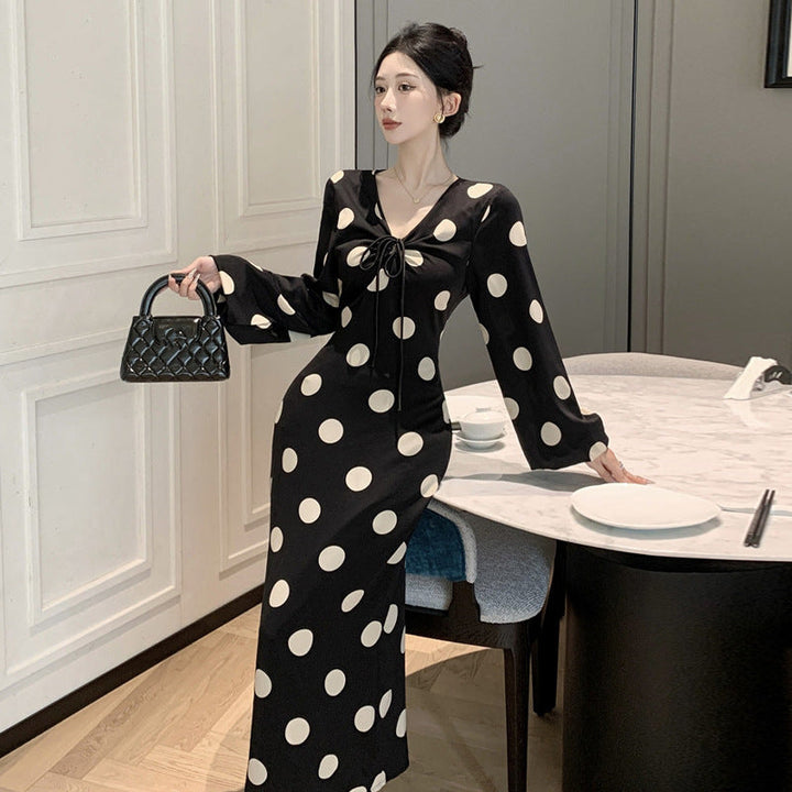 Stilla | Polka-Dot V-Hals Snørelanterneærmet Kjole