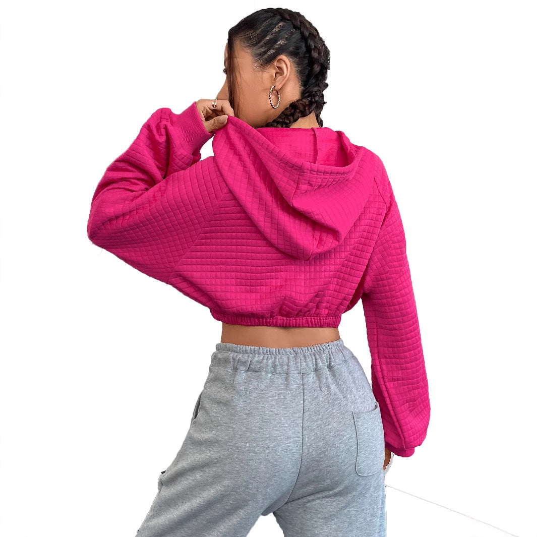 Kvinders cropped hoodie med tekstureret design Stilla