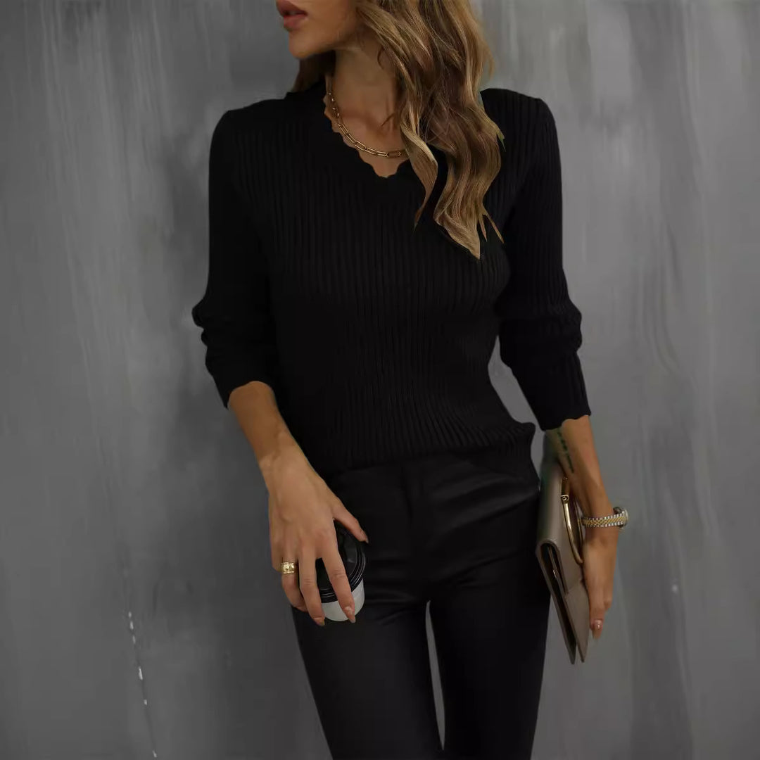 Kvinders V-hals ribbet sweater med bølgekant Stilla