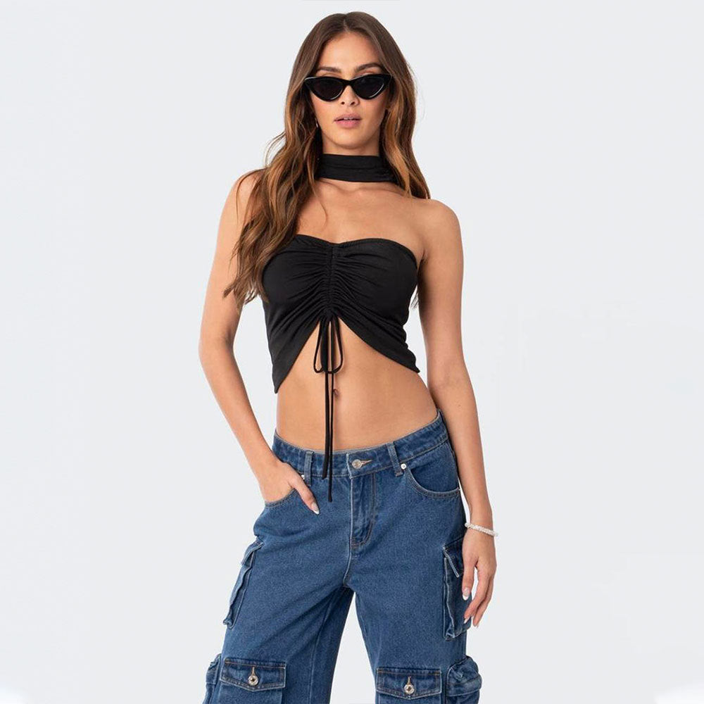 Kvinders crop top med sofistikerede flæsedetaljer og bindebånd Stilla