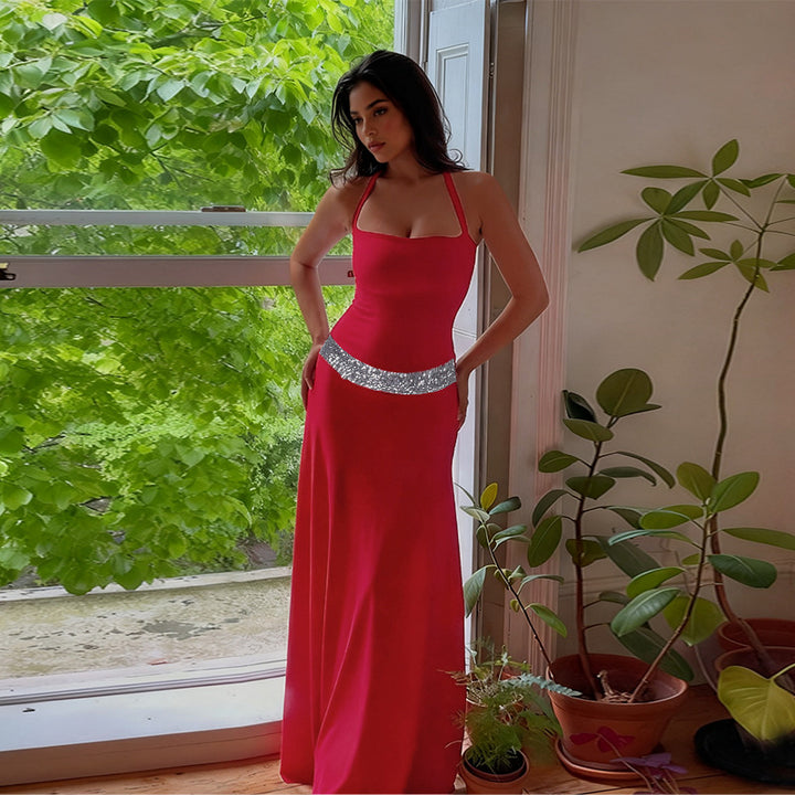Dame Elegant maxikjole med flot halterneck og glimmerdetaljer Skovae