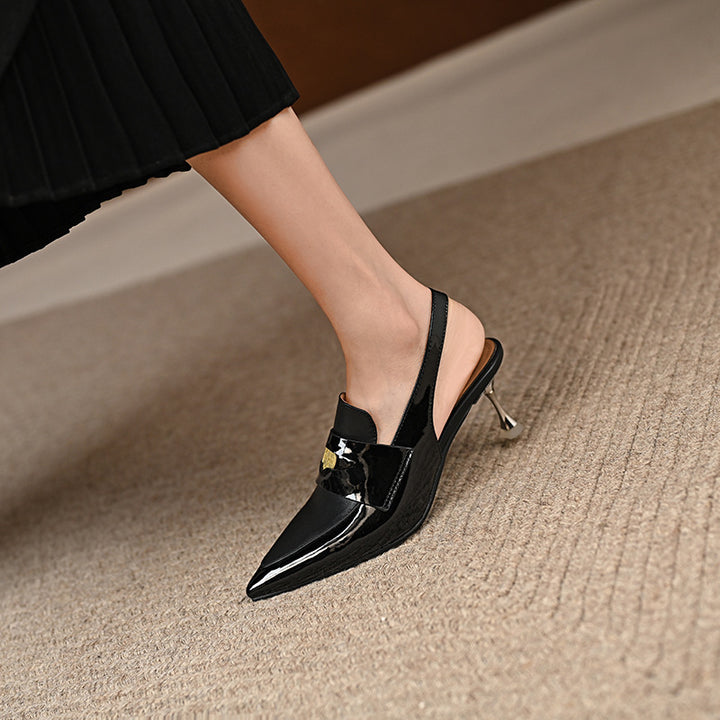Femme Slingback Spidsesko med arkitektonisk hældesign Stilla