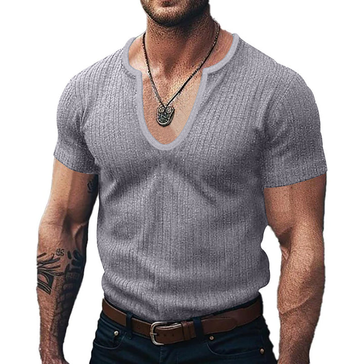 Herren modet V-hals T-shirt lavet af struktureret strikket stof Stilla