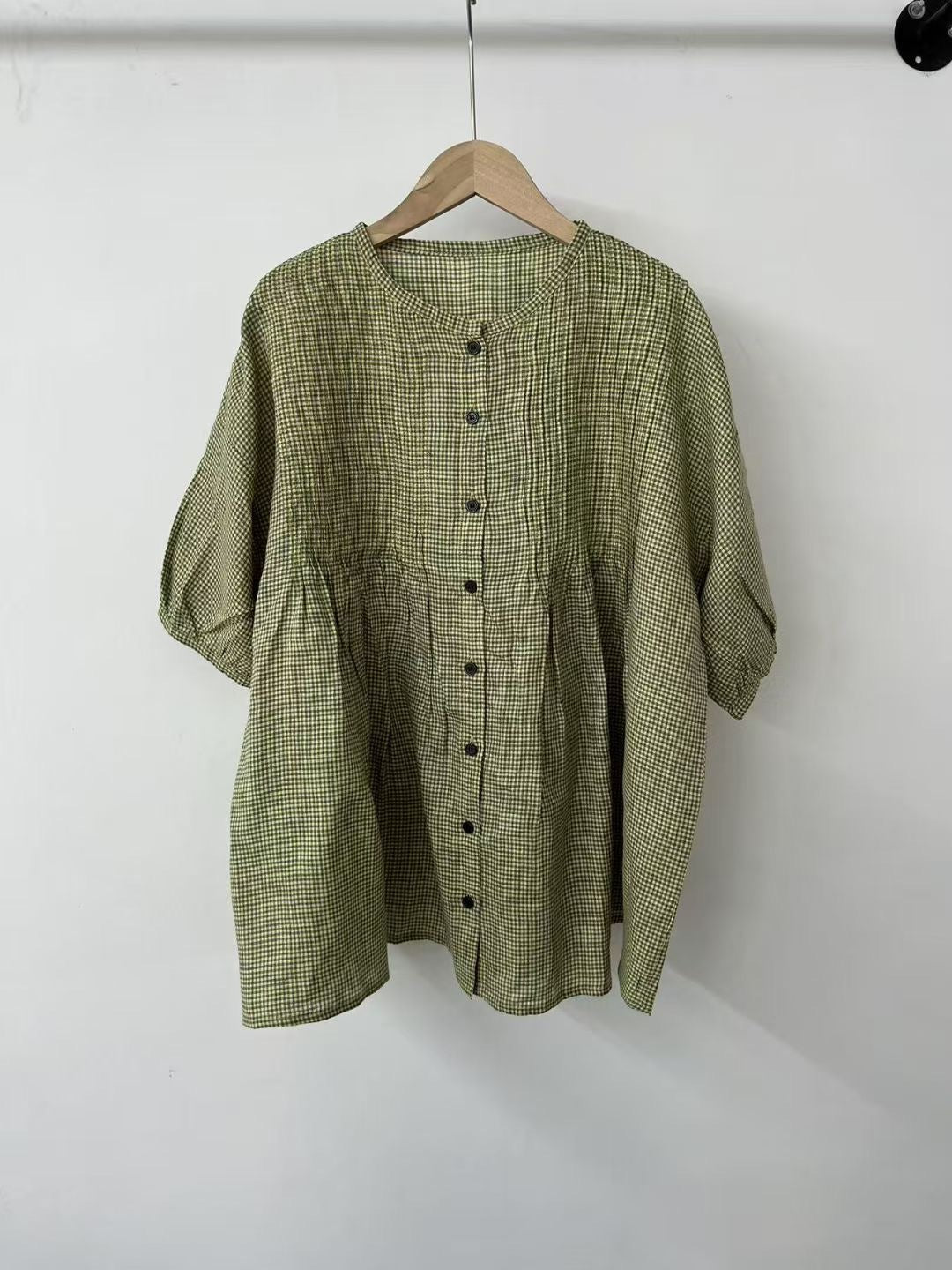 Femme Ternet Knap-Bluse Stilla