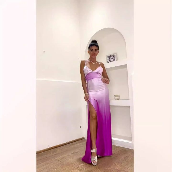 Kvinders elegante maxi kjole med dyb slids og glitrende satin top