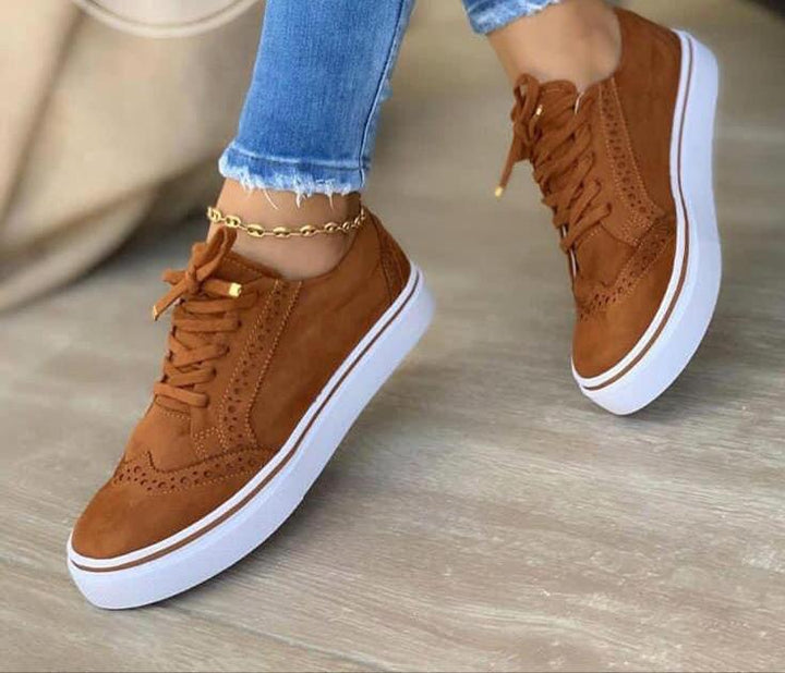 Dame Sneakers med moderigtigt tekstilovermateriale og dæmpende sål Stilla